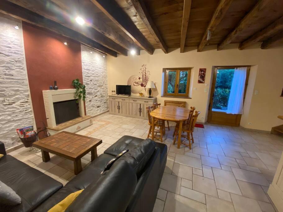 La Maison Paisible Guéméné-Penfao Dış mekan fotoğraf
